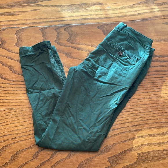 Abercrombie & Fitch Other - Slim green chinos